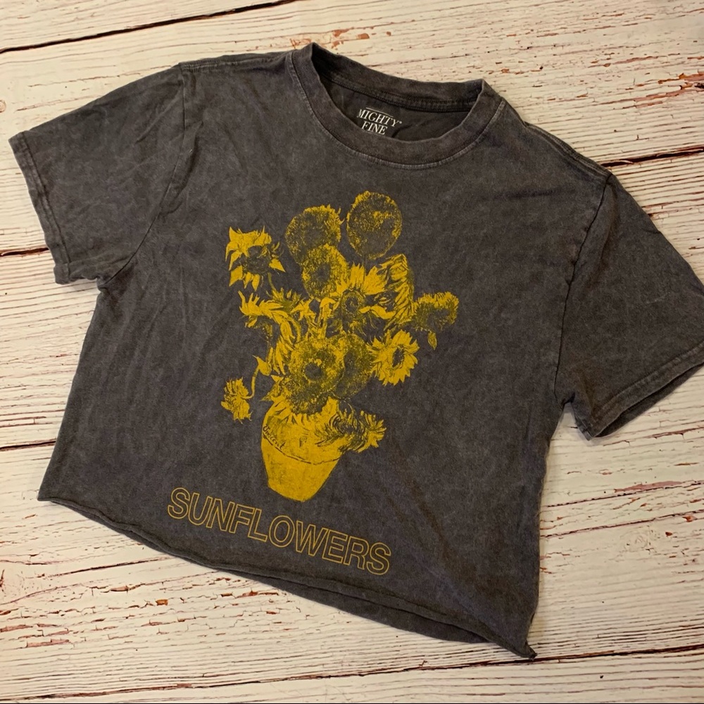 Heathered Gray and Yellow Sunflower Cropped Tee Size XS